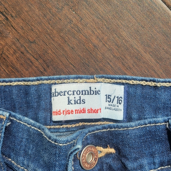 Abercrombie kids mid-rise midi short - Picture 3 of 3